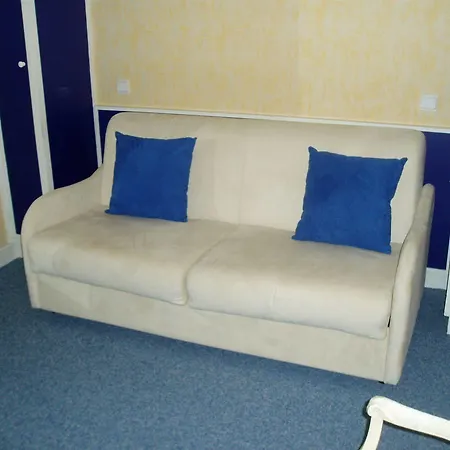 ホテル La Poste 3*